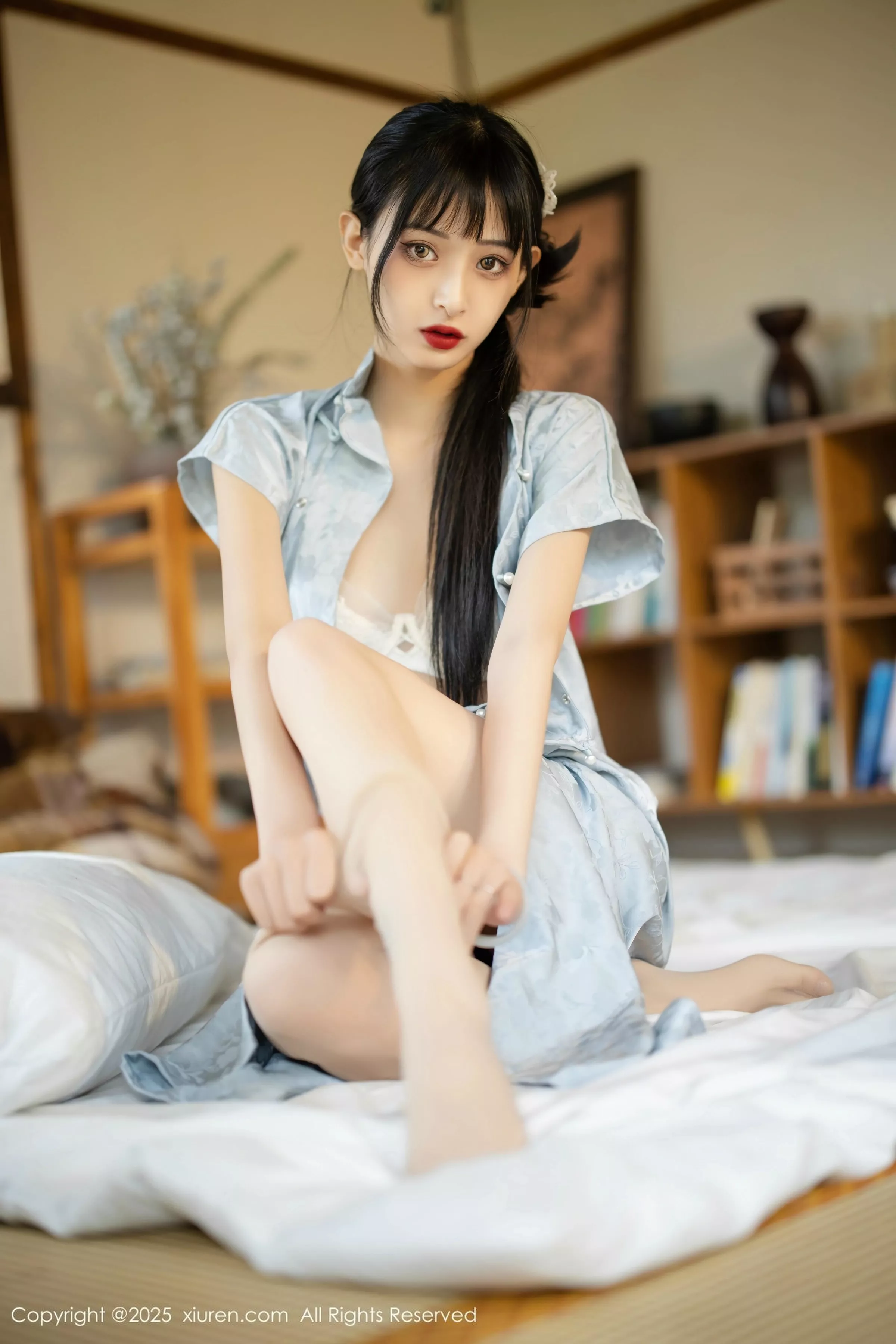 1308971