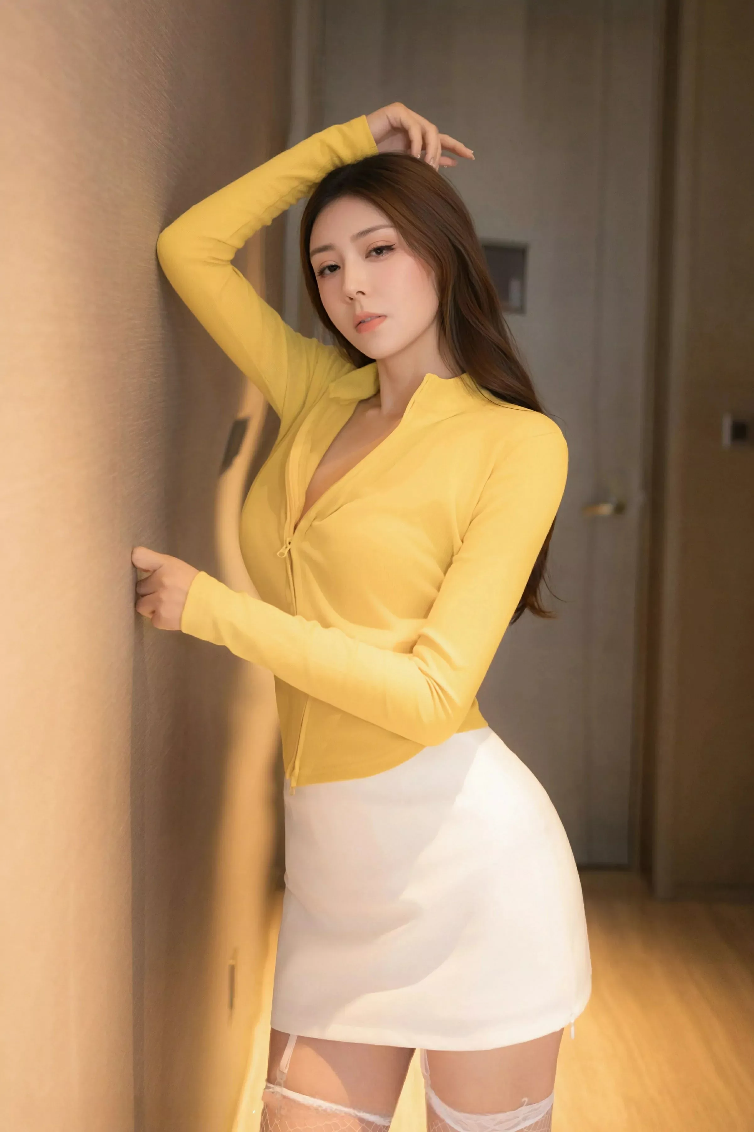 1298983