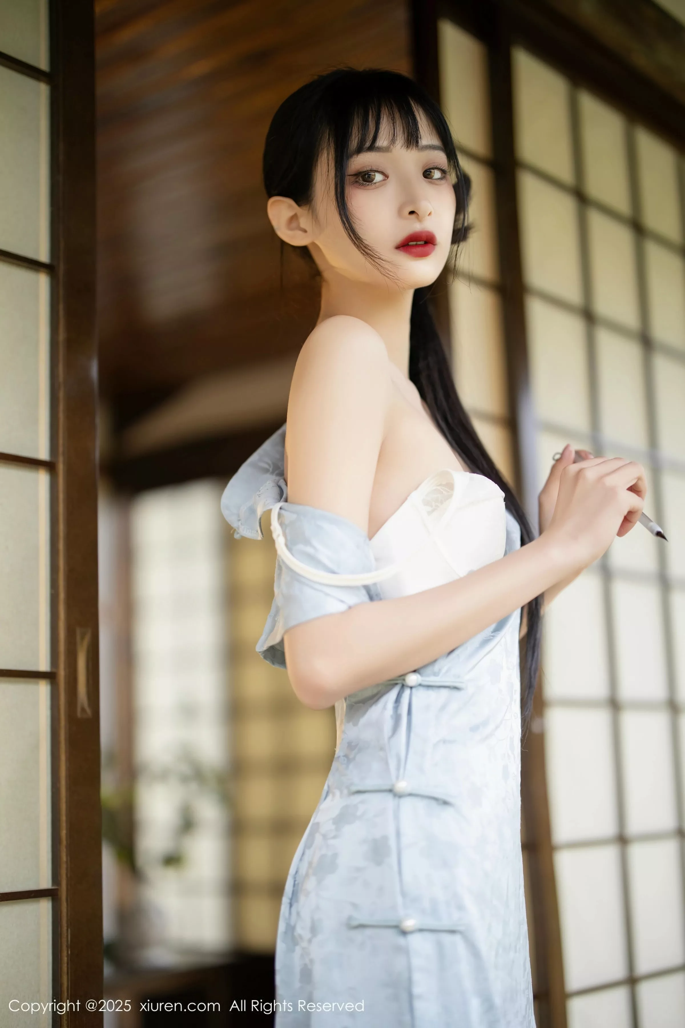 1308721