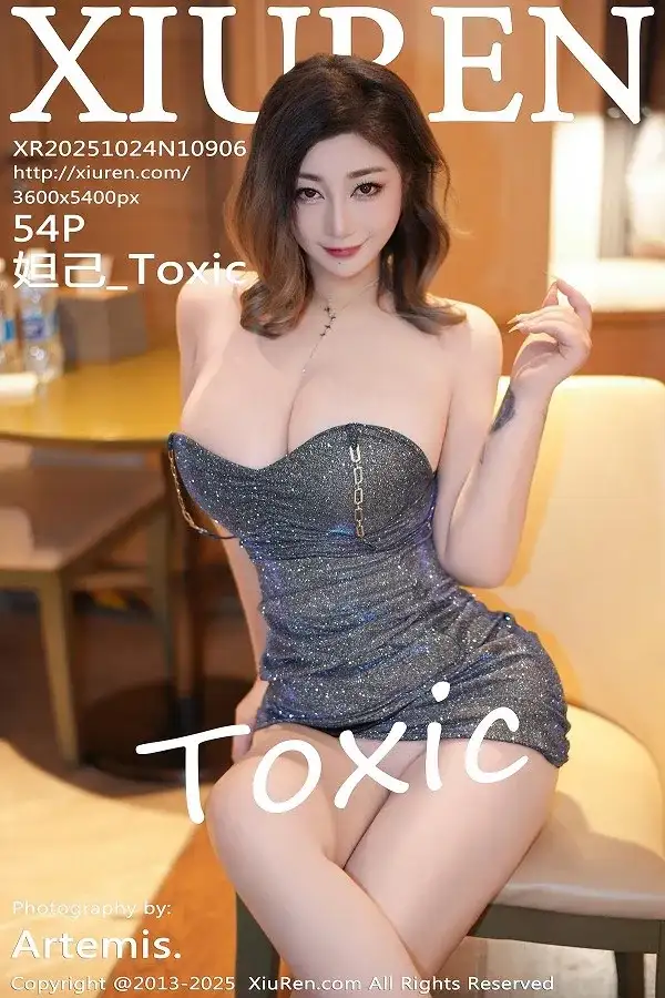 [XiuRen秀人网]No.10906_女神妲己_Toxic性感银灰色吊带配超薄黑丝秀丰满身材诱惑写真54P