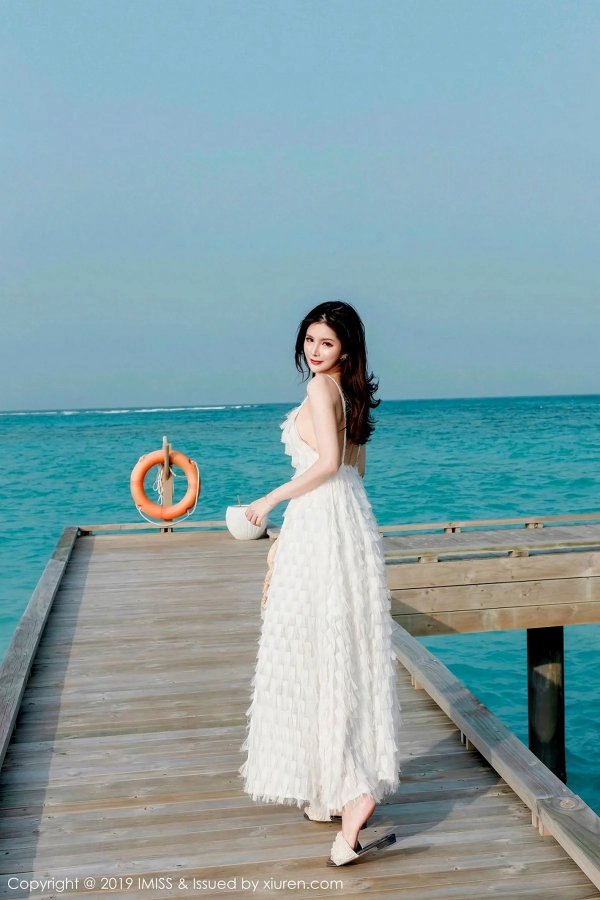 [IMISS爱蜜社]Vol.330_女神若彤boomboom马尔代夫旅拍户外薄纱透视内衣完美诱惑写真40P