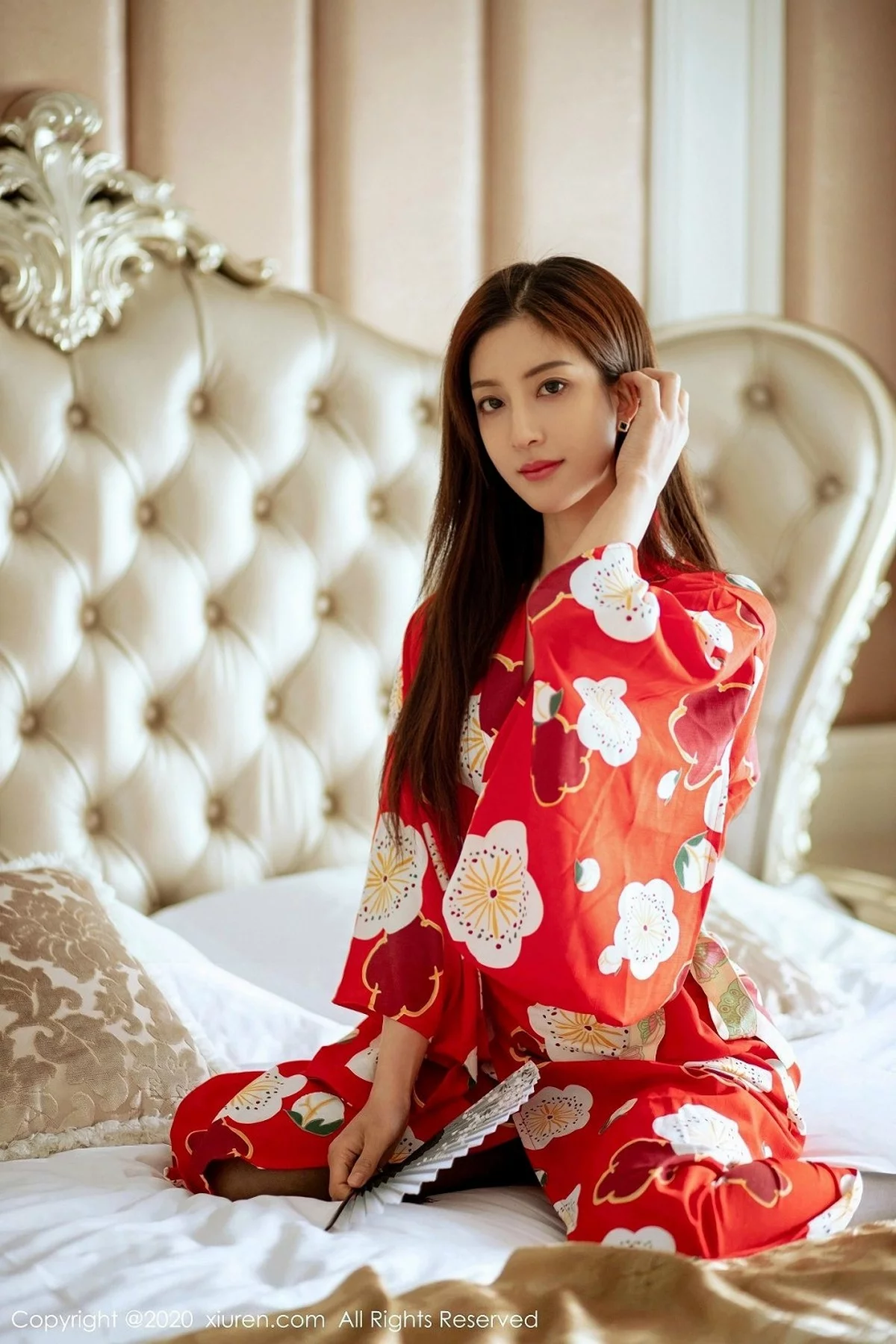 [XiuRen秀人网]No.2015_嫩模林文文yooki私房鲜艳和服配无内黑丝撩人姿势诱惑写真65P