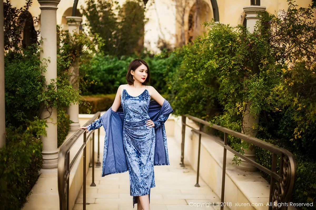 [XiuRen秀人网]No.935_嫩模廿十居家私房红色塑身内衣秀完美身材白嫩肌肤性感写真58P