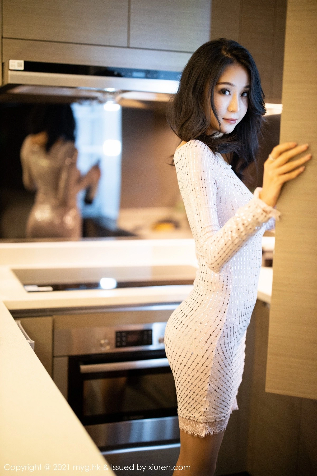 [MyGirl美媛馆]Vol.550_模特蓝夏Akasha江浙沪旅拍耀眼连身裙配肉丝裤袜迷人诱惑写真48P