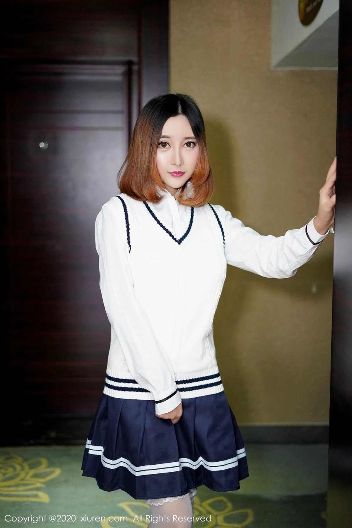 [XiuRen秀人网]No.2010_嫩模李梓熙私房性感学生装半脱衬衣无内真空露豪乳诱惑写真51P