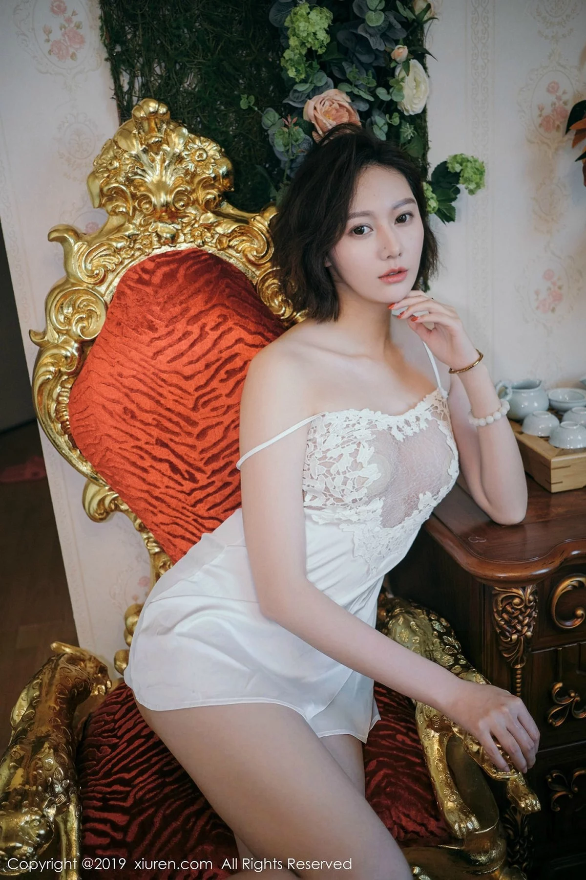 [XiuRen秀人网]No.1891_气质模特艺轩私房粉色典雅镂空吊裙秀完美身材撩人诱惑写真52P