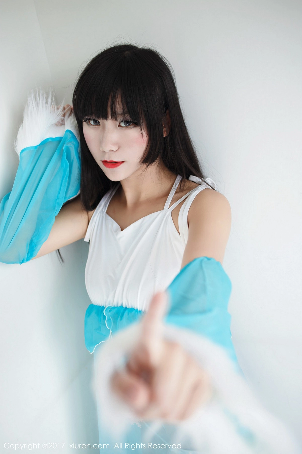 [XiuRen秀人网]No.676_新人模特香风提比w居家私房内衣大尺度全裸人体艺术诱惑写真52P