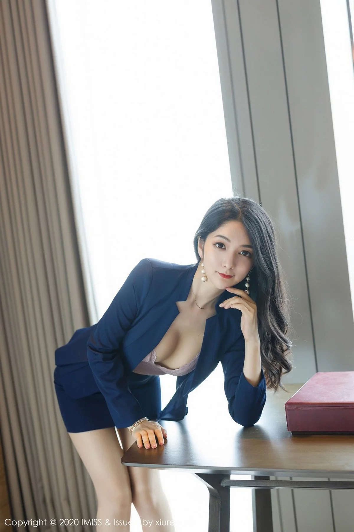 1402204