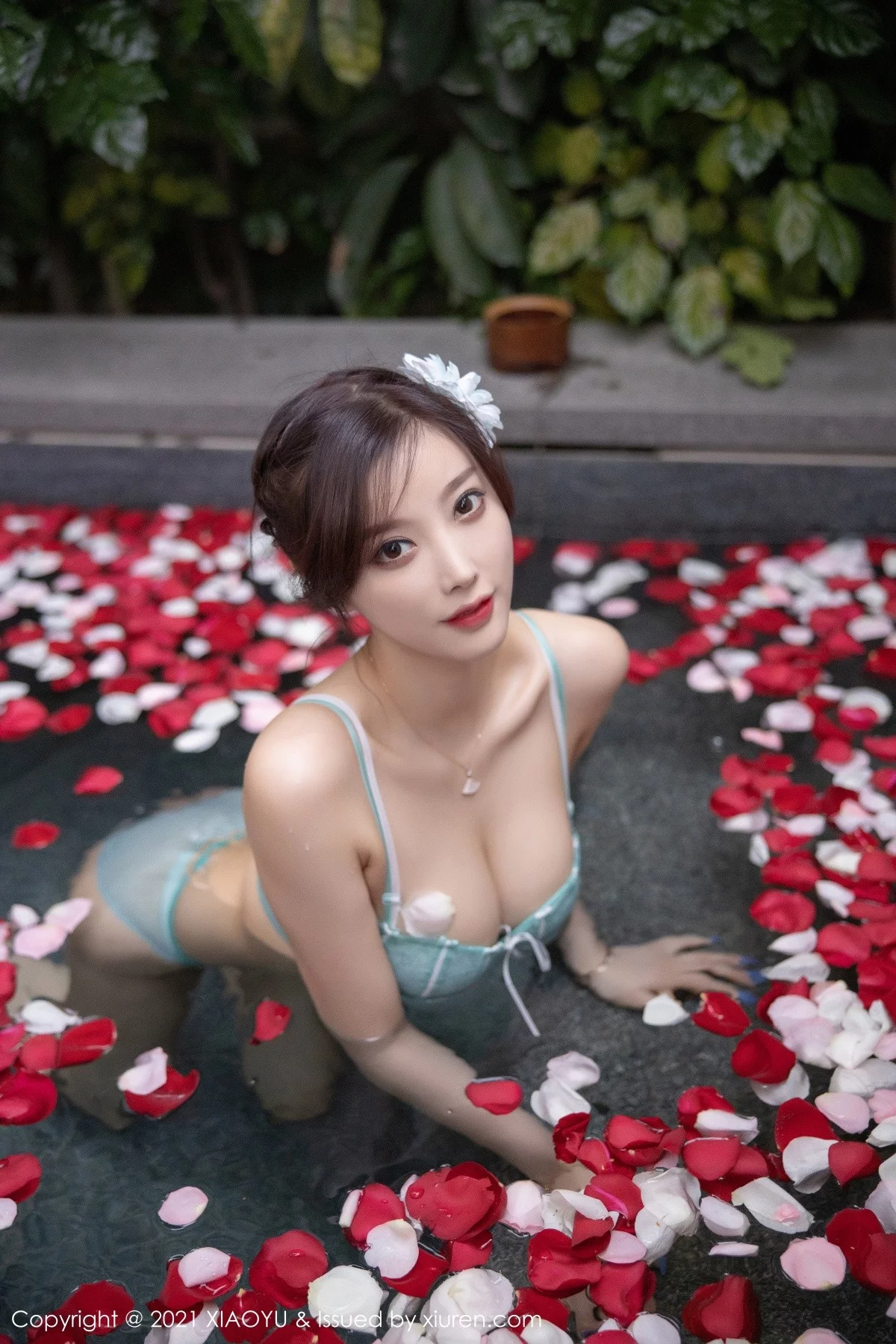 1705760