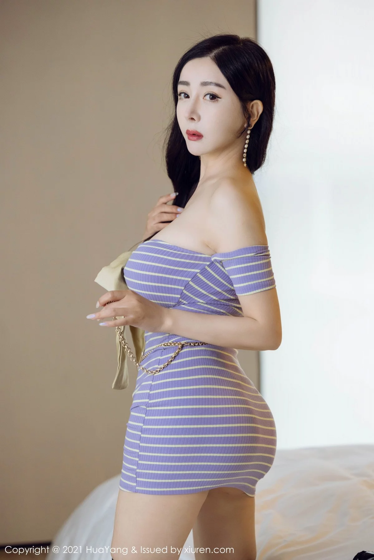 1550378