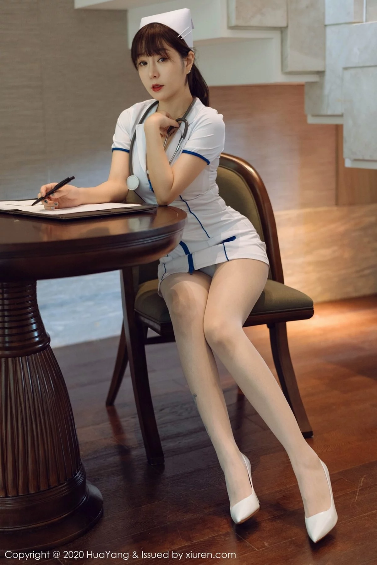 1556224