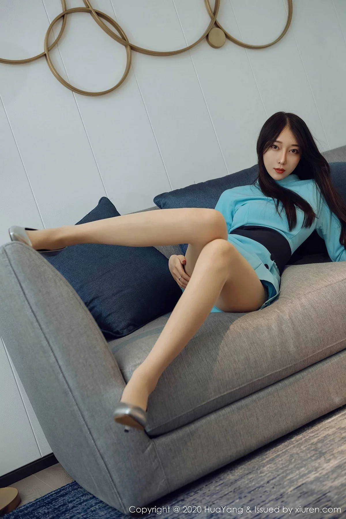 1560524