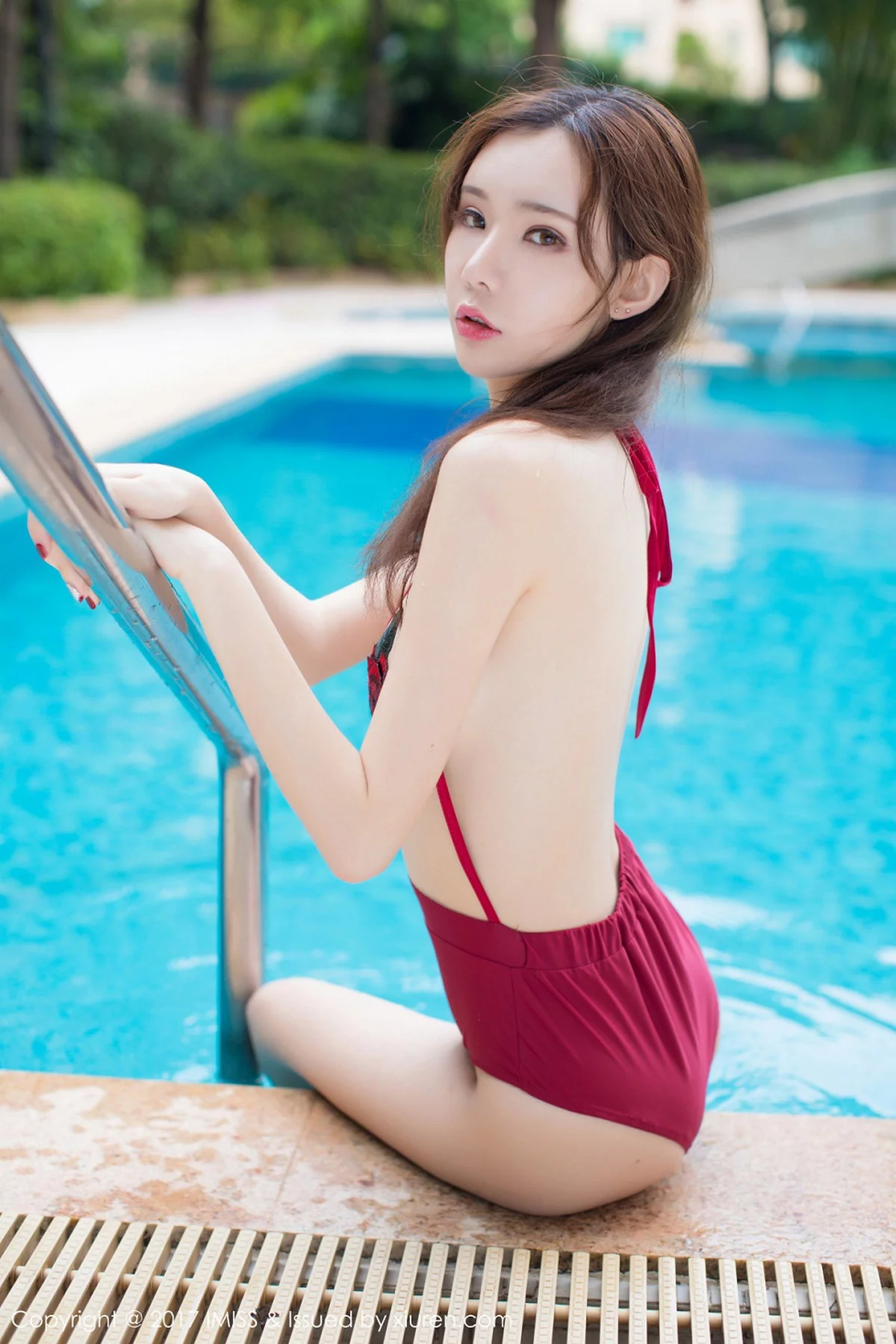1410956