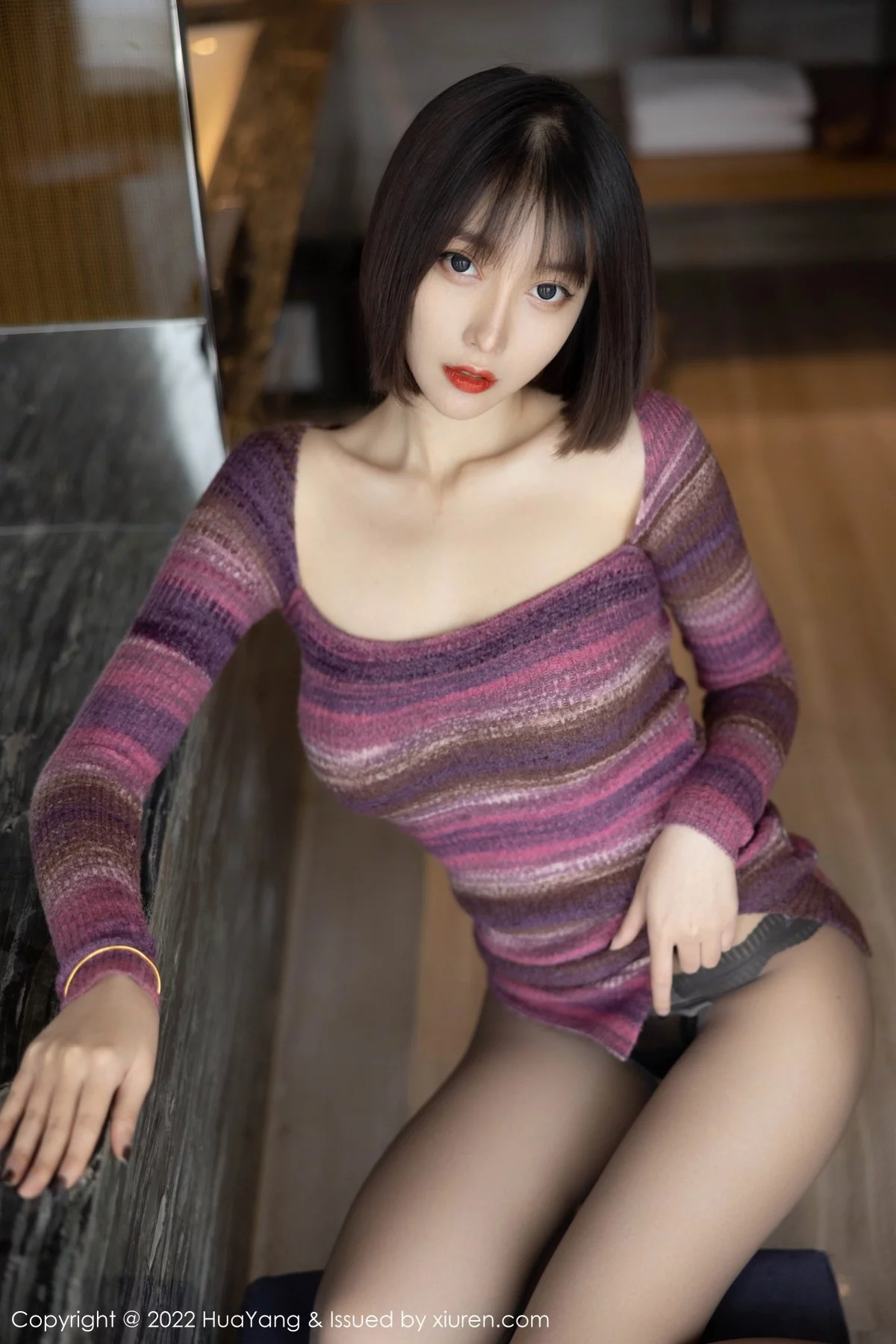 1548552