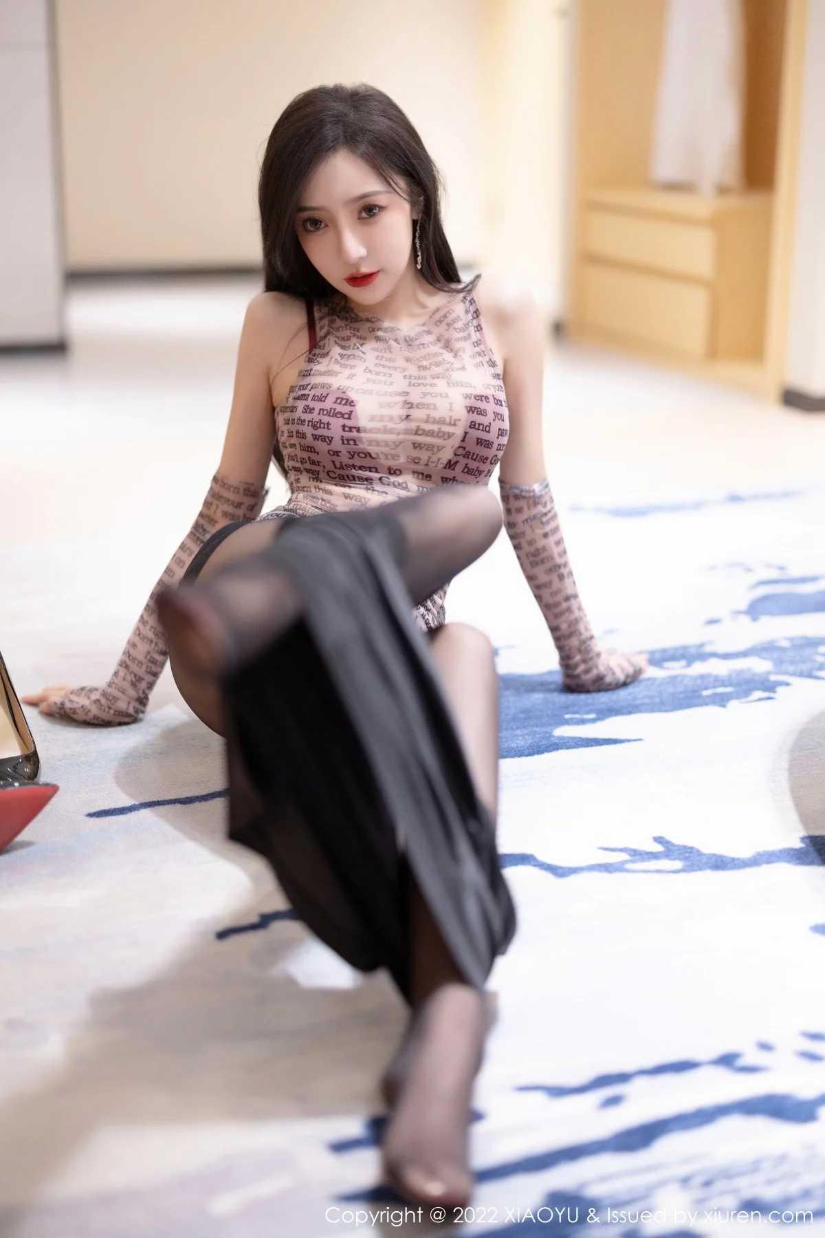 1643447