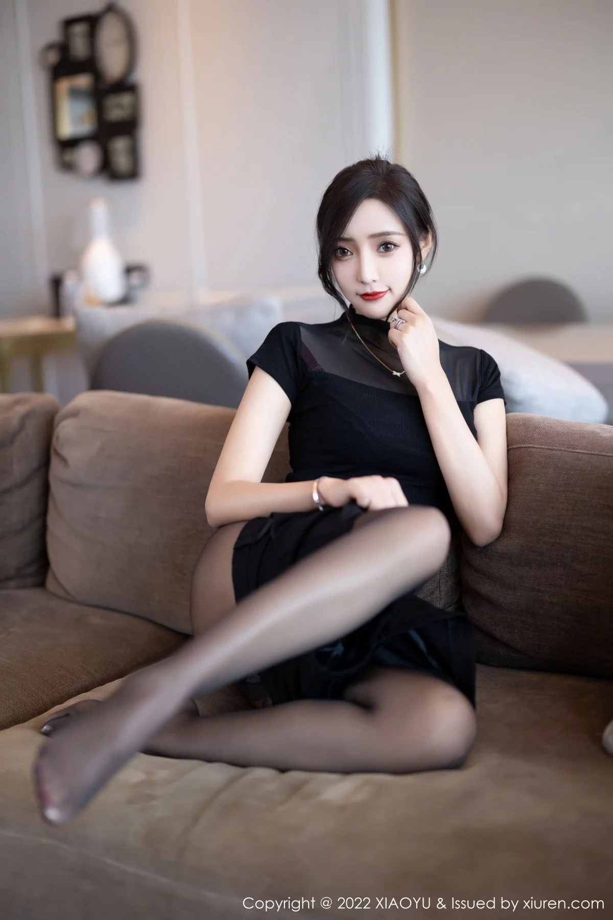1660304