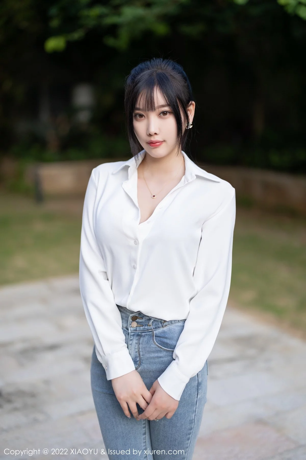 1660977