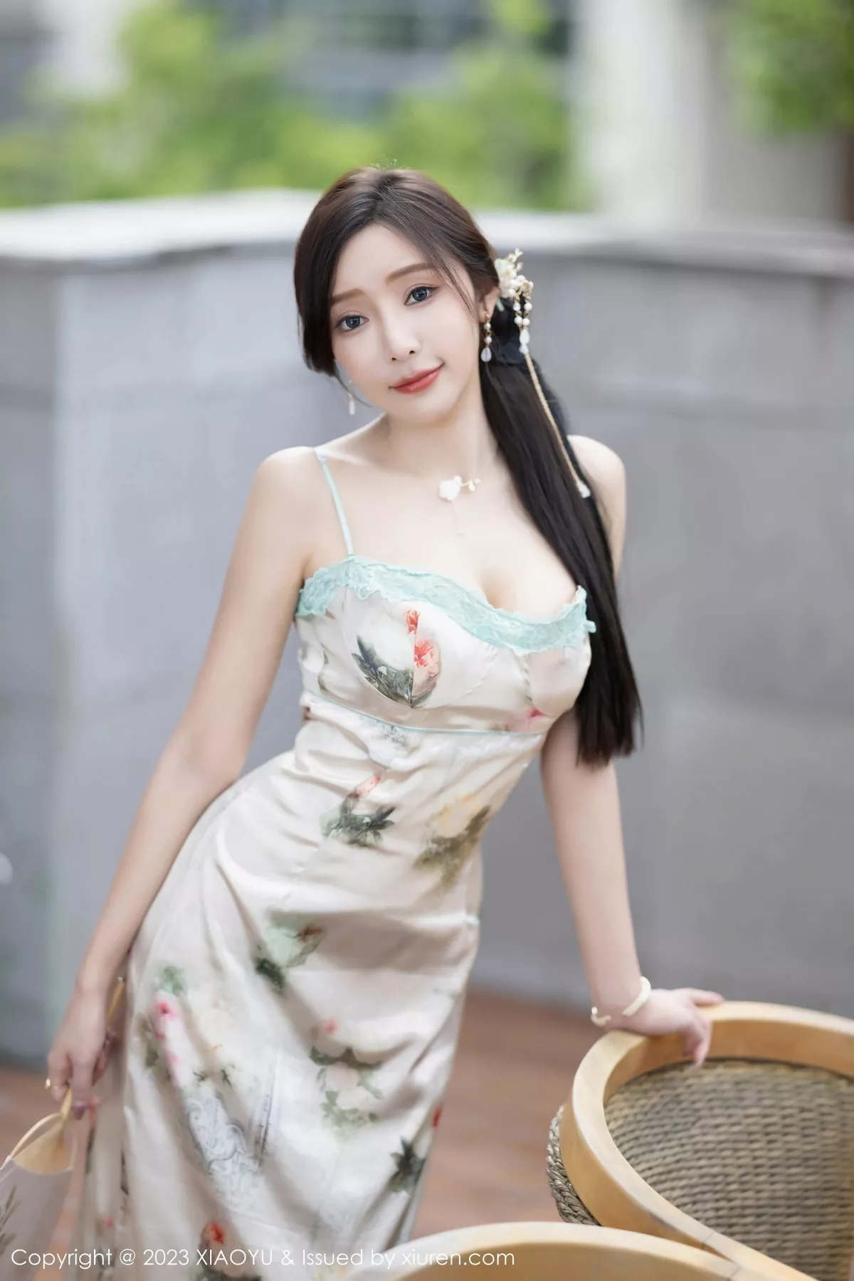 1612008