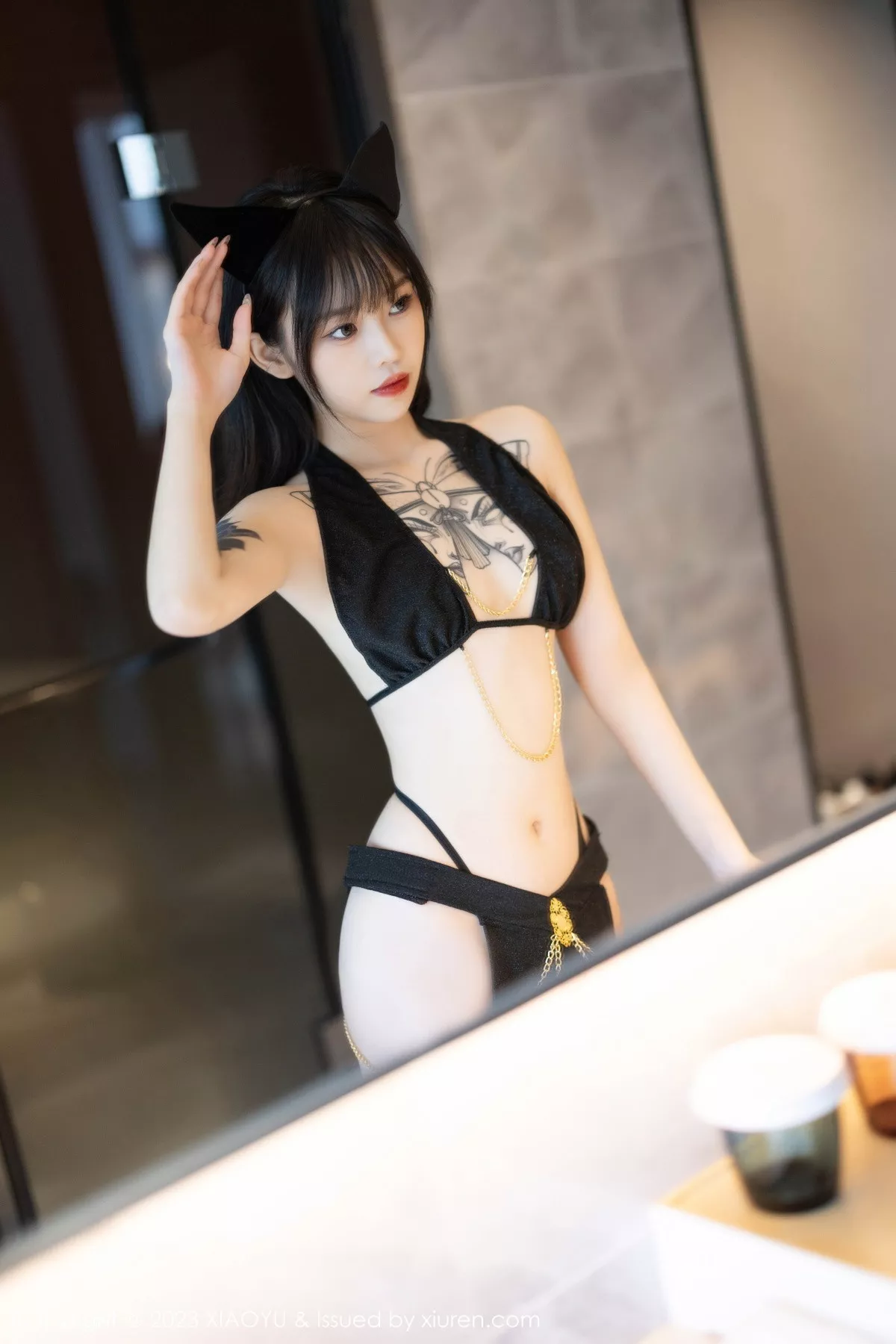 1616103