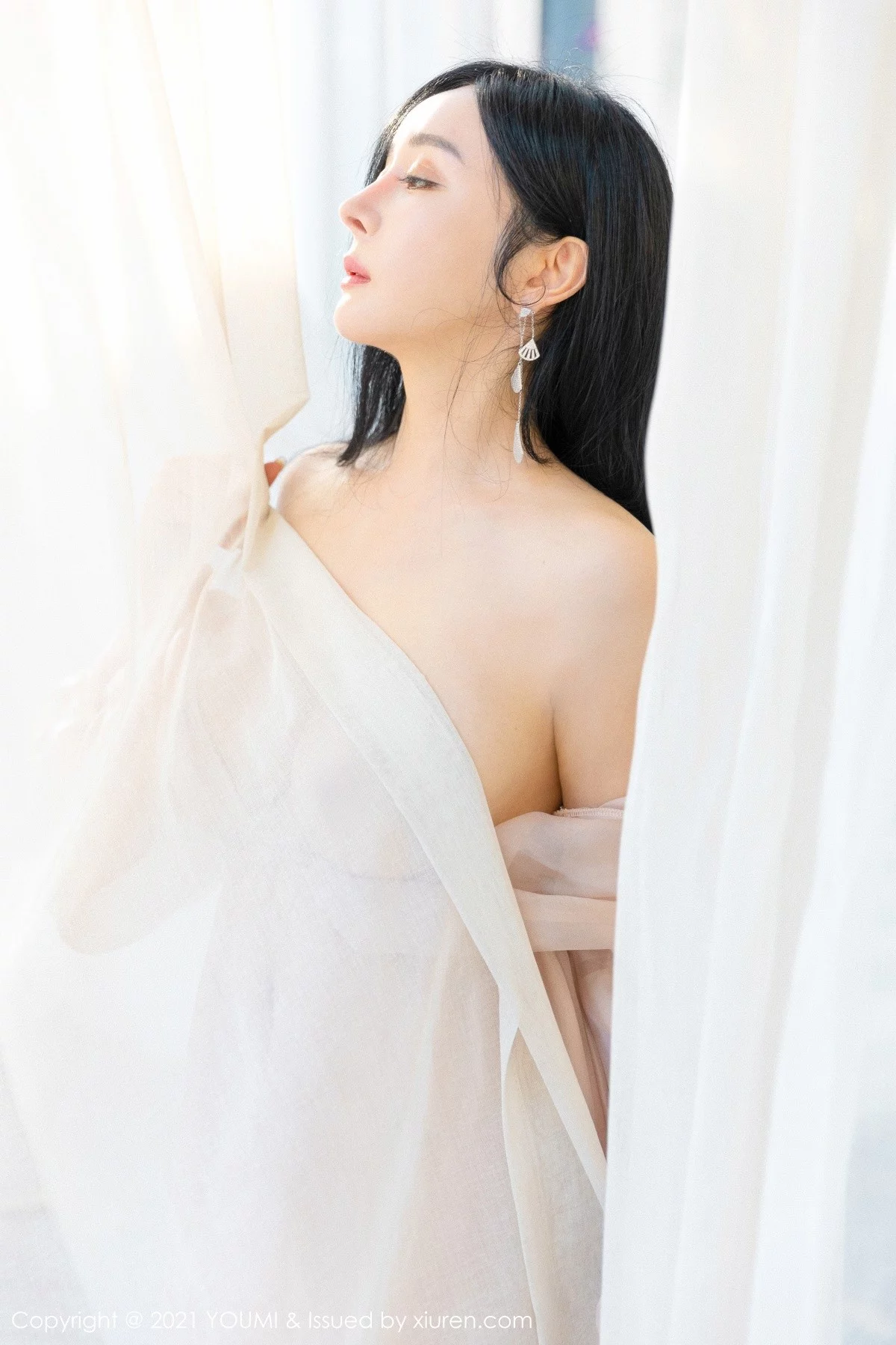 1505798