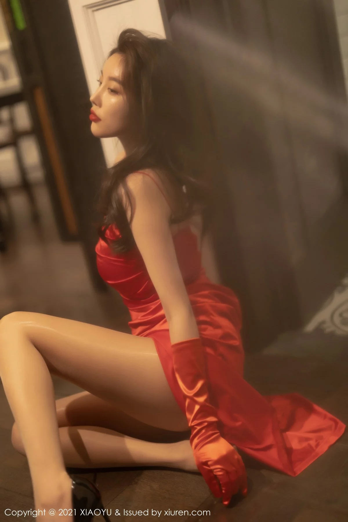 1704802