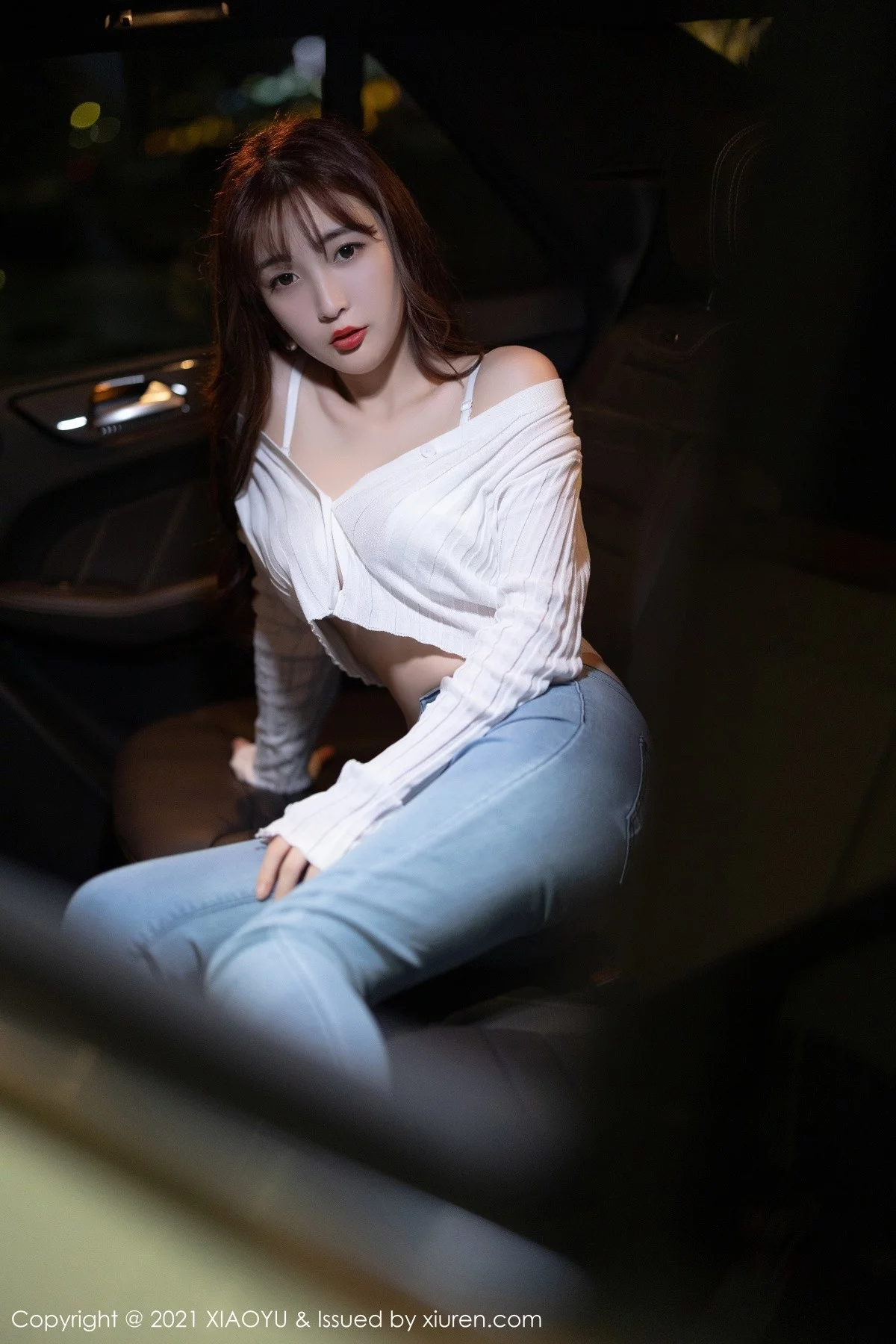 1706989