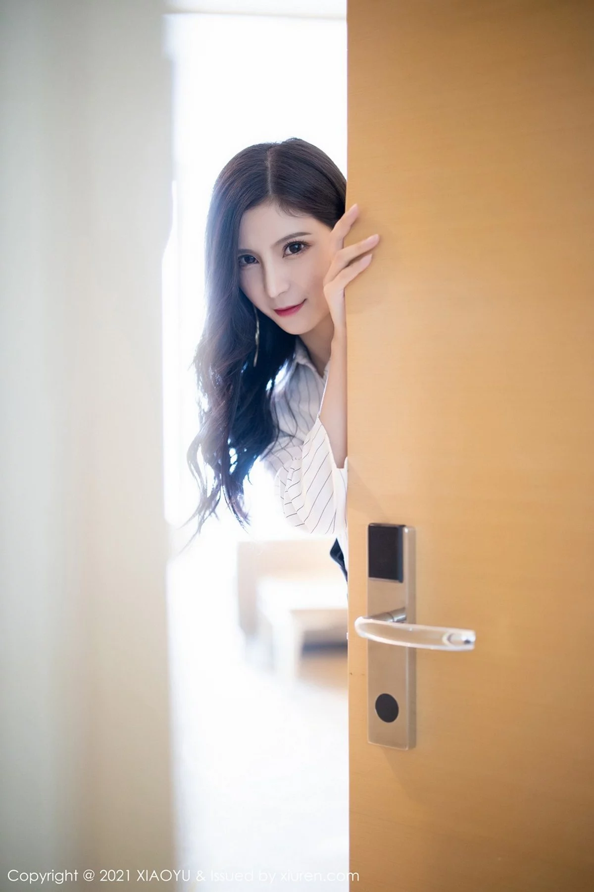 1712929
