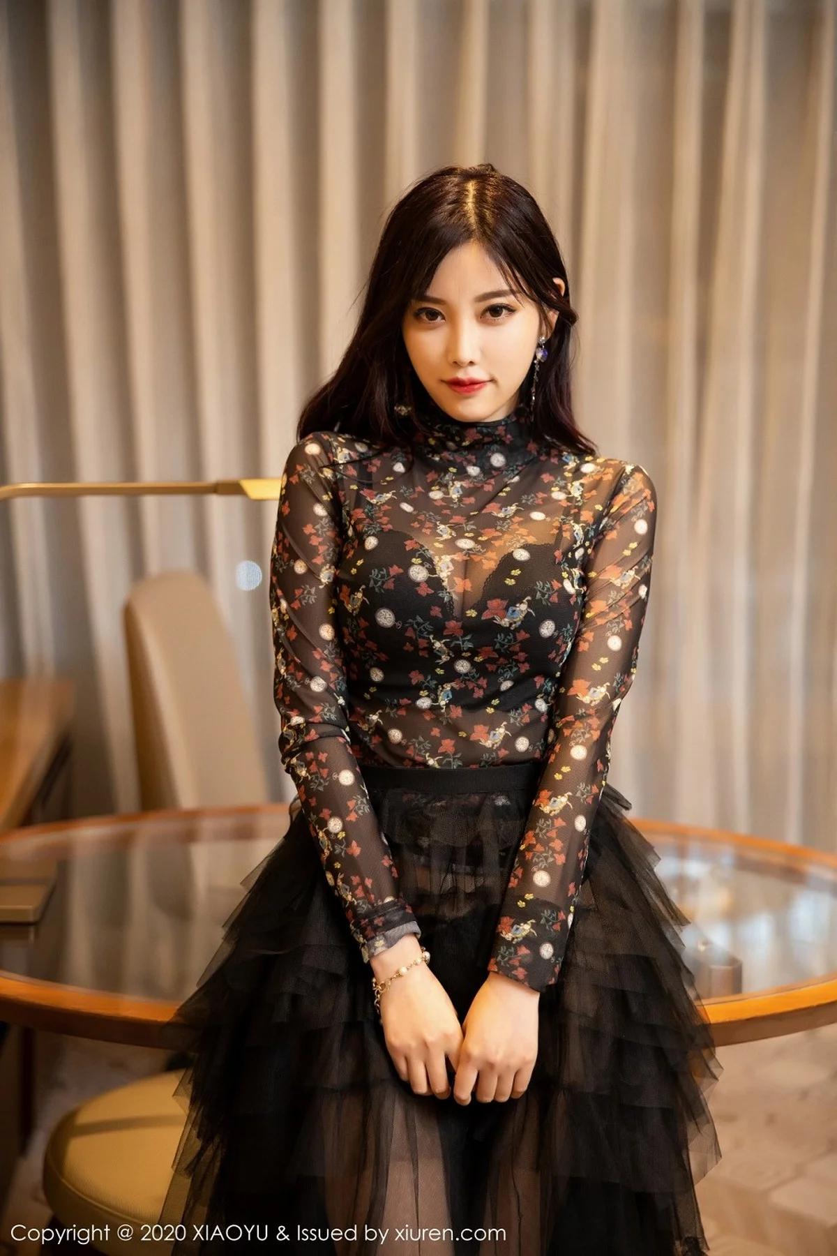 1740818