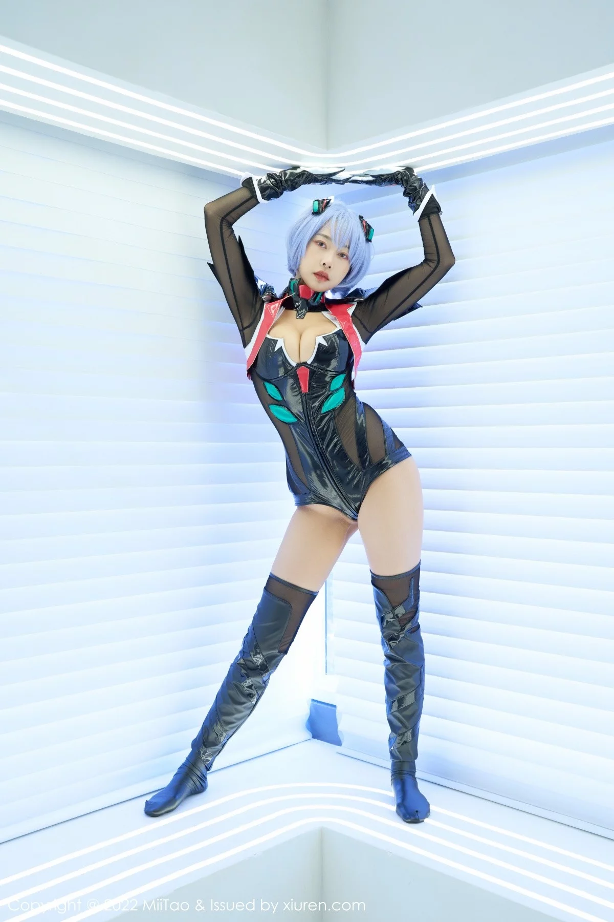 1812194