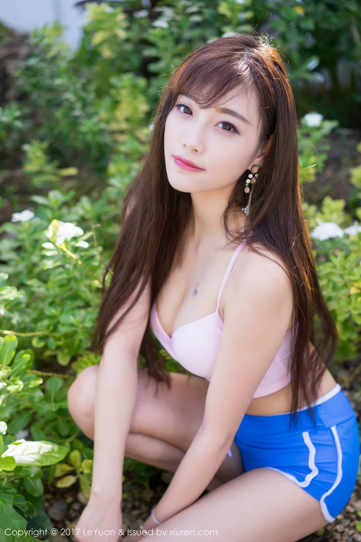 1829038