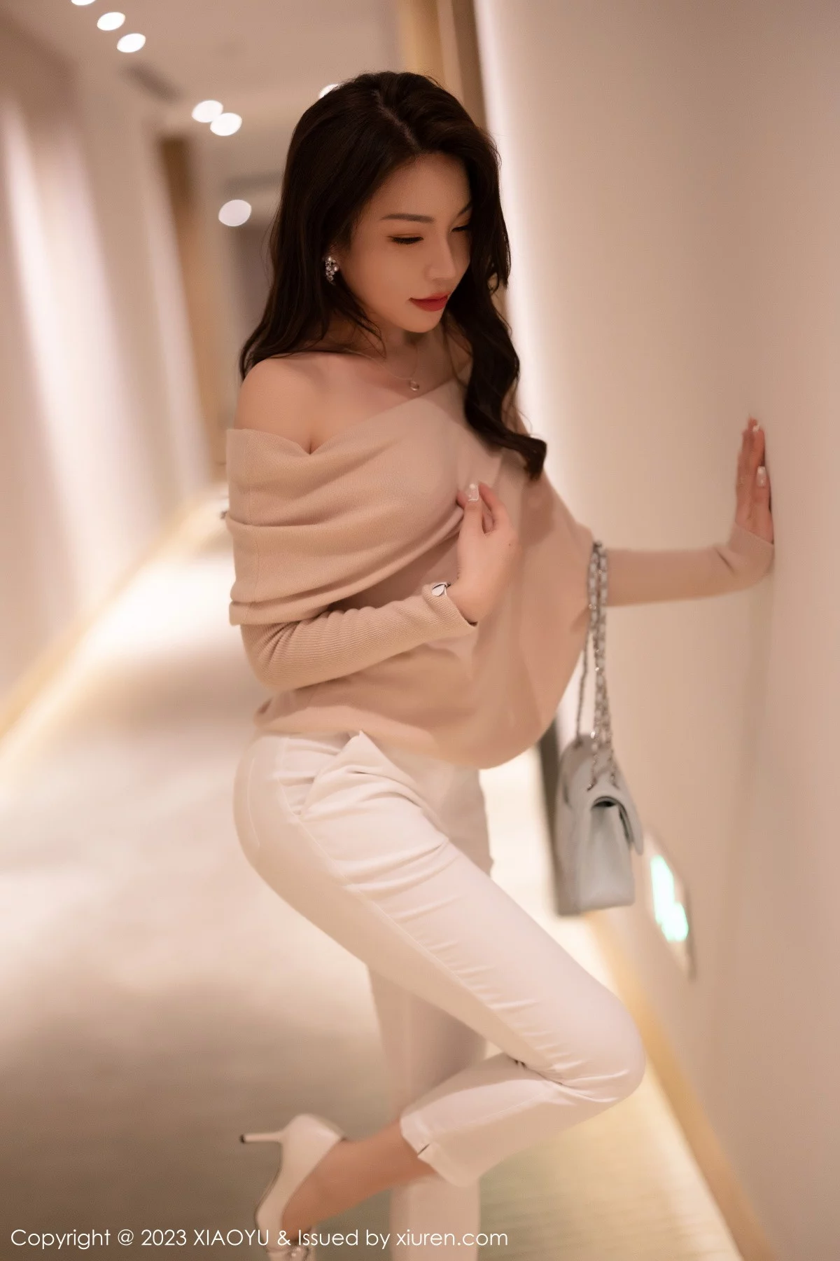 1646677
