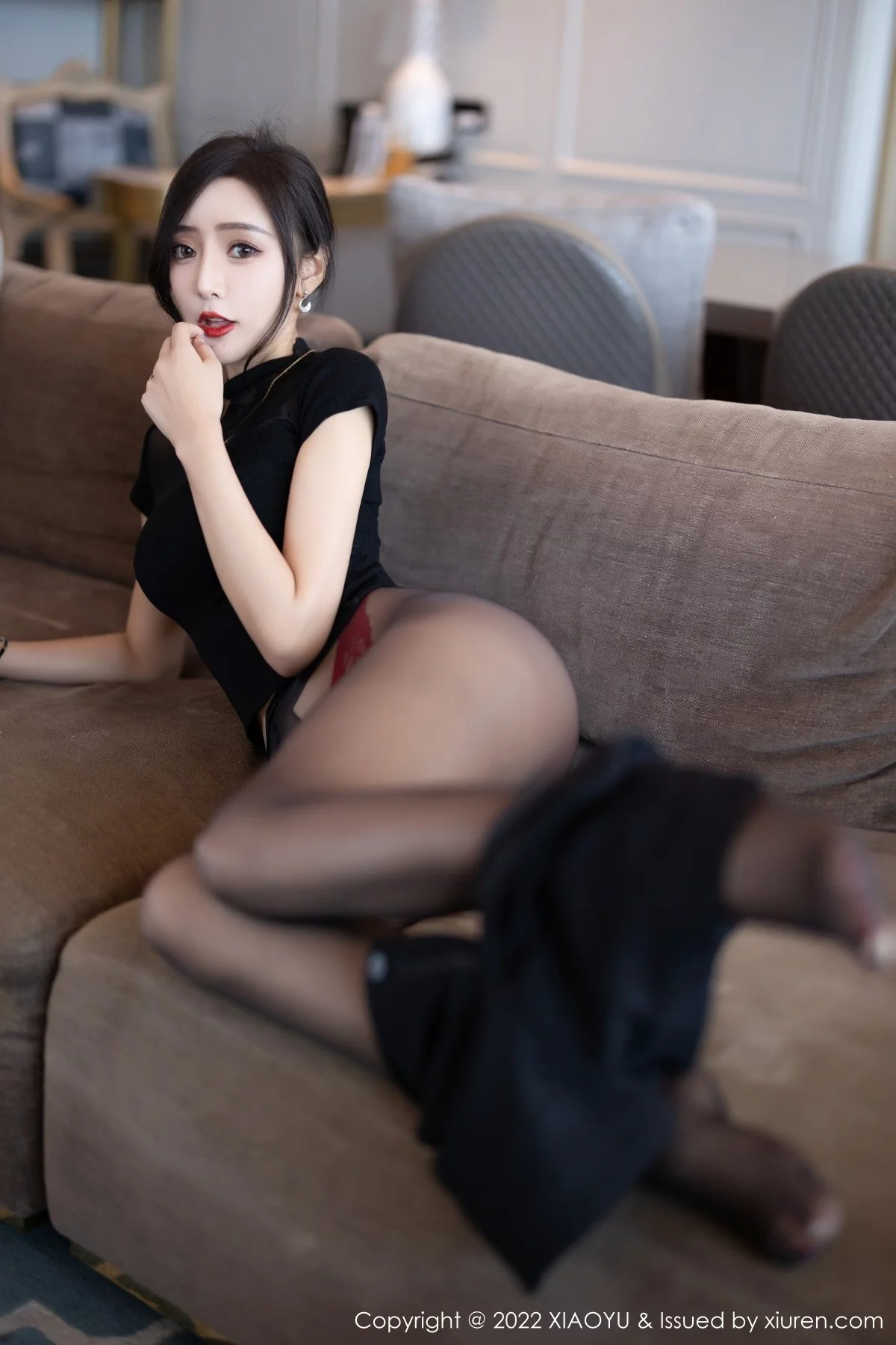 1660381