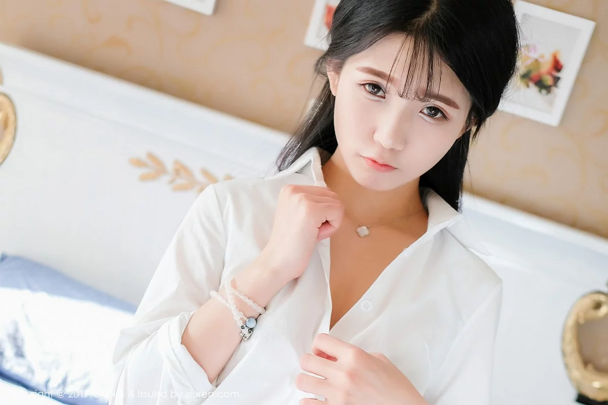 1805823