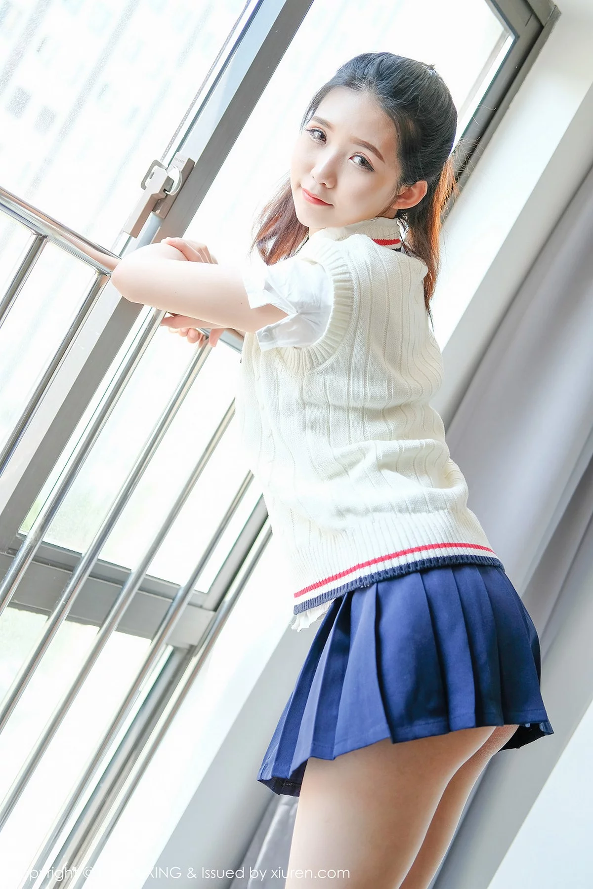 1806719
