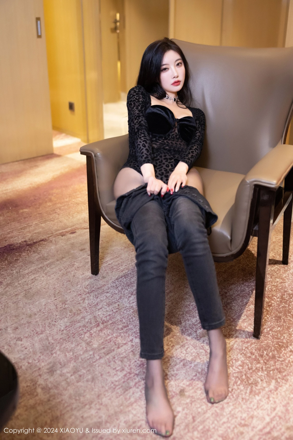 1870131