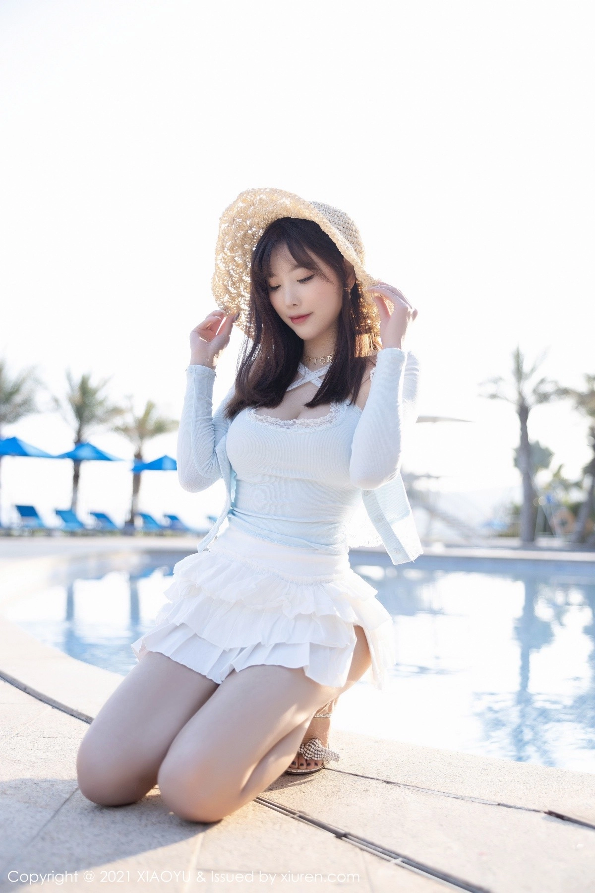 1702209