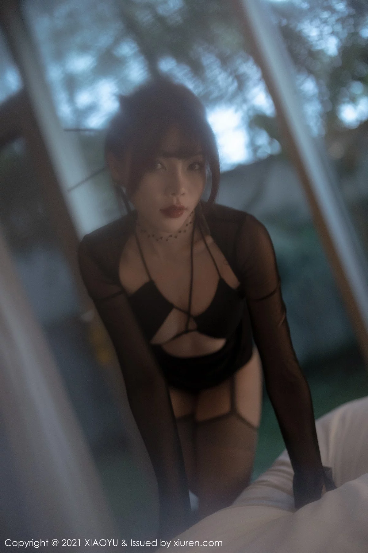1704973