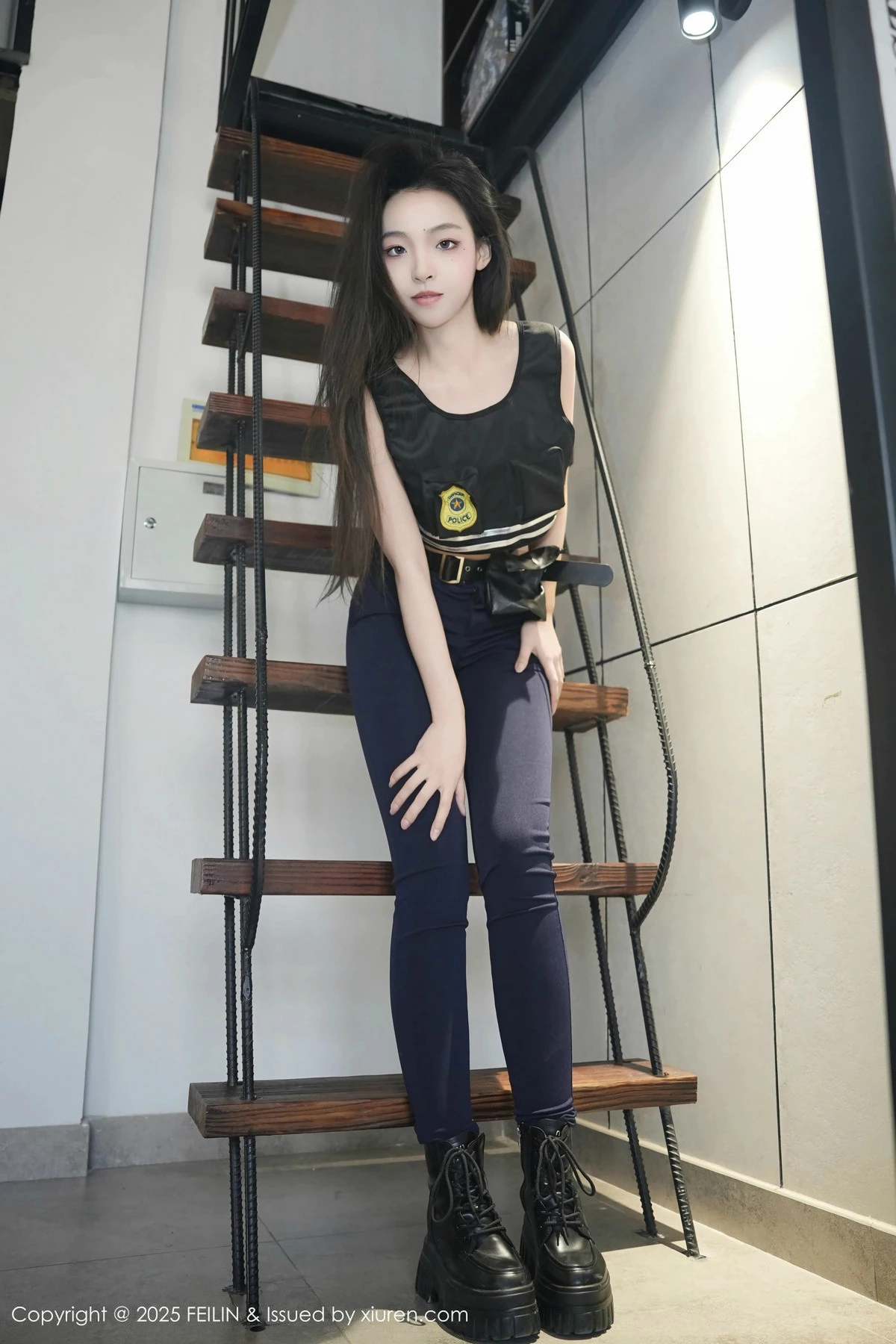 1816194