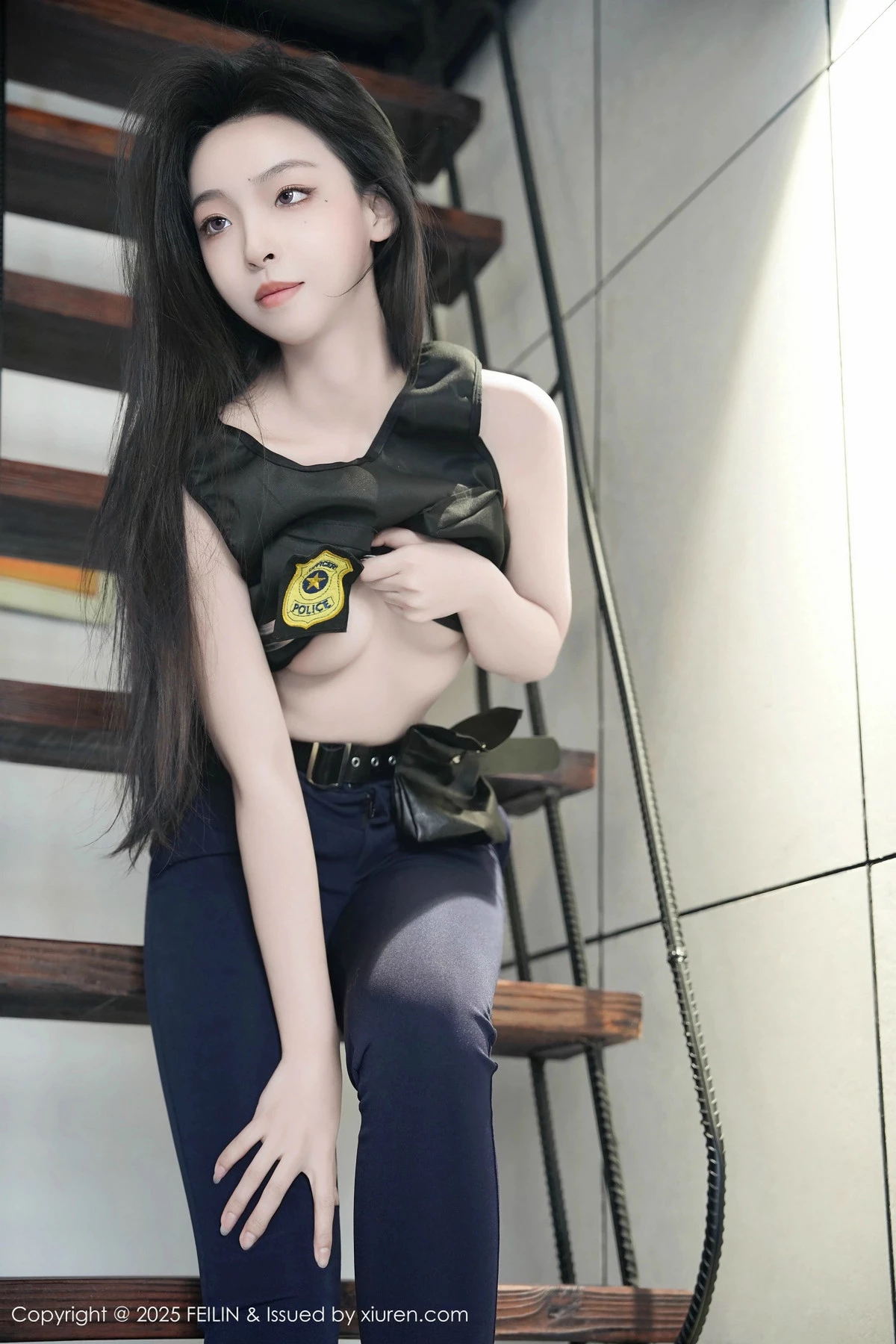 1816439