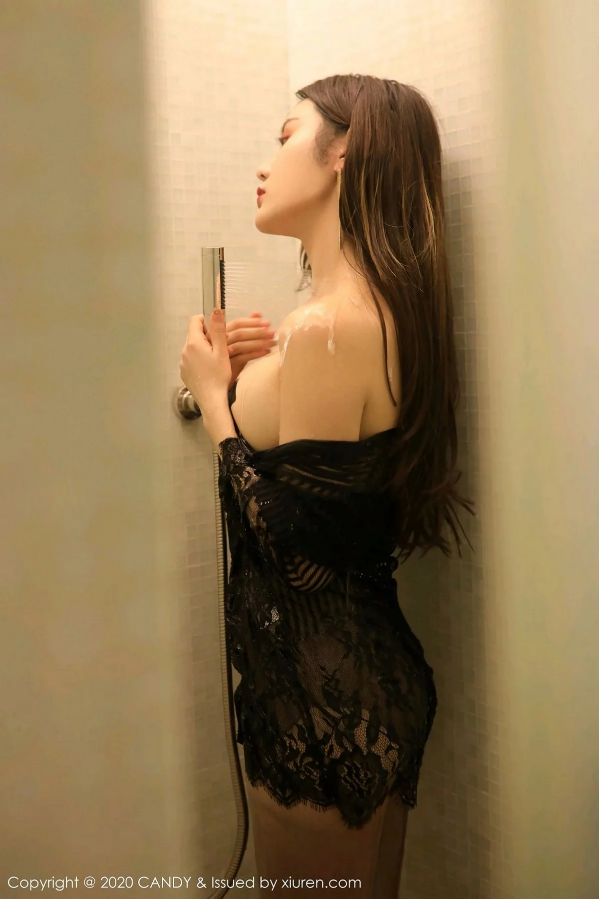1850230